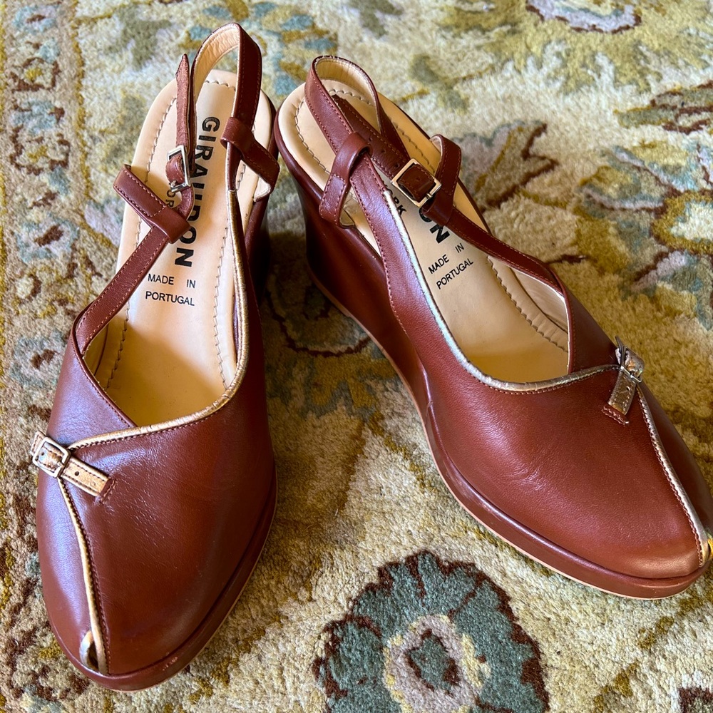 Giraudon New York, 39 1/2, Leather Wedge Slingback, Light Brown, Pre Owned